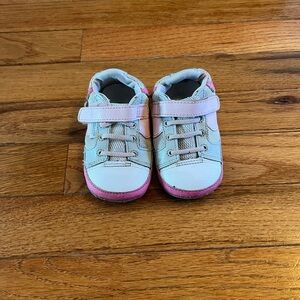 Robeez Pastel Pink and Gray Baby Walker  Shoes 9-12 Mo